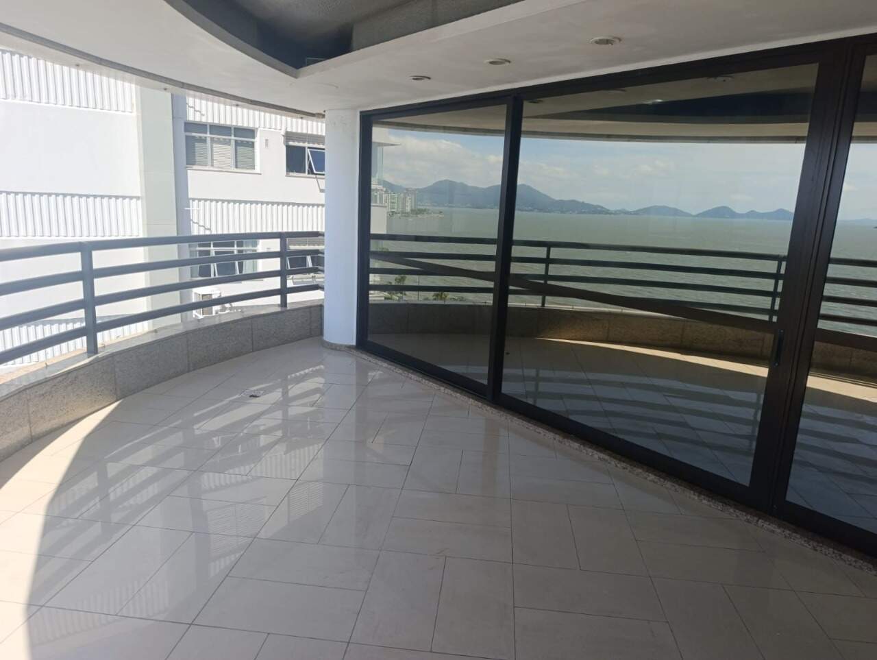 Apartamento para aluguel no Centro: 