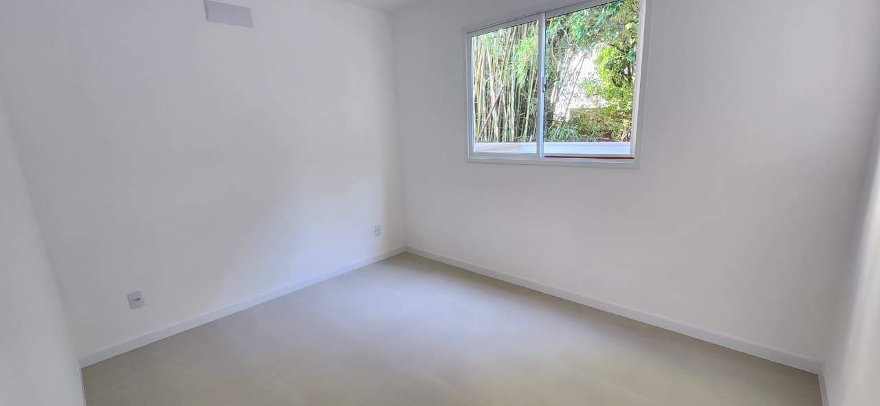 Apartamento à venda no Barra do Aririú: 