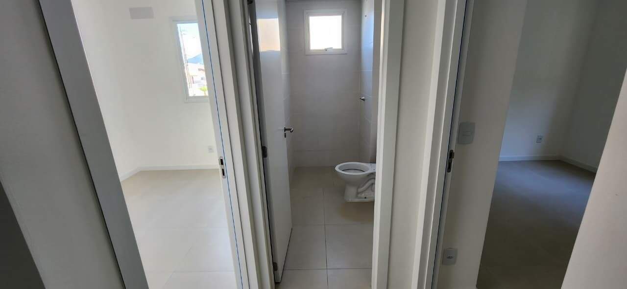 Apartamento à venda no Barra do Aririú: 