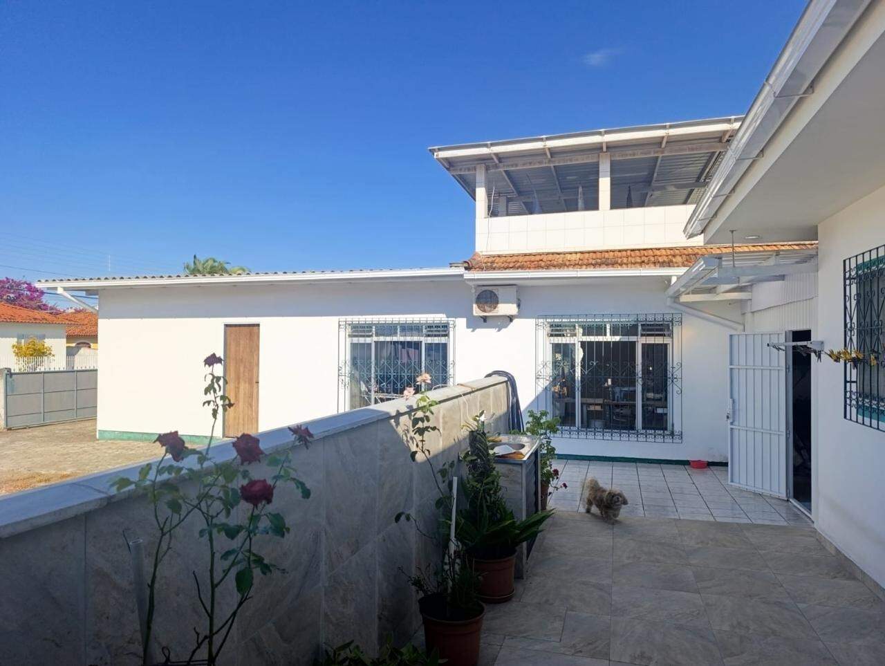 Casa à venda no Ponte do Imaruim: 