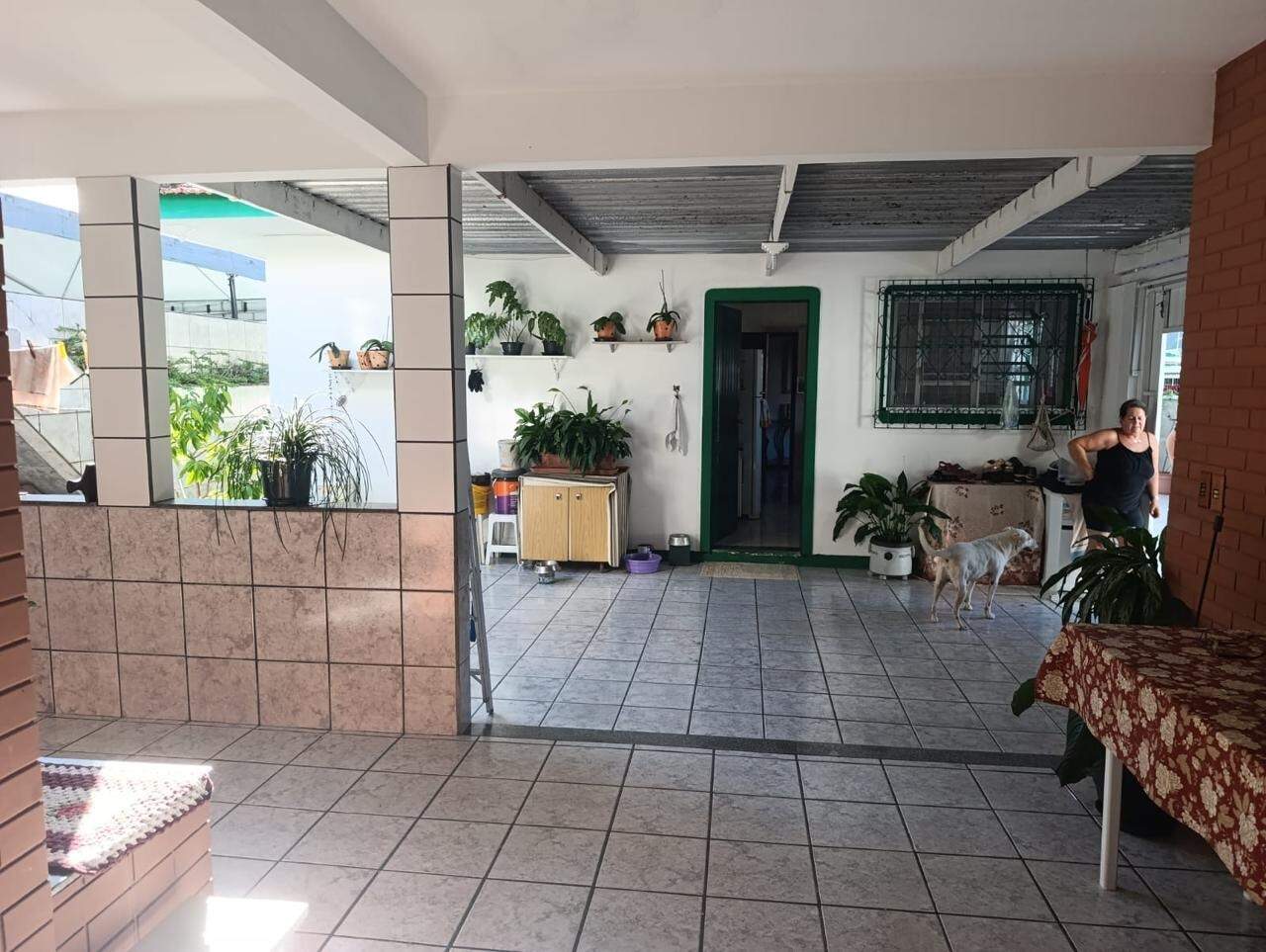 Casa à venda no Ponte do Imaruim: 