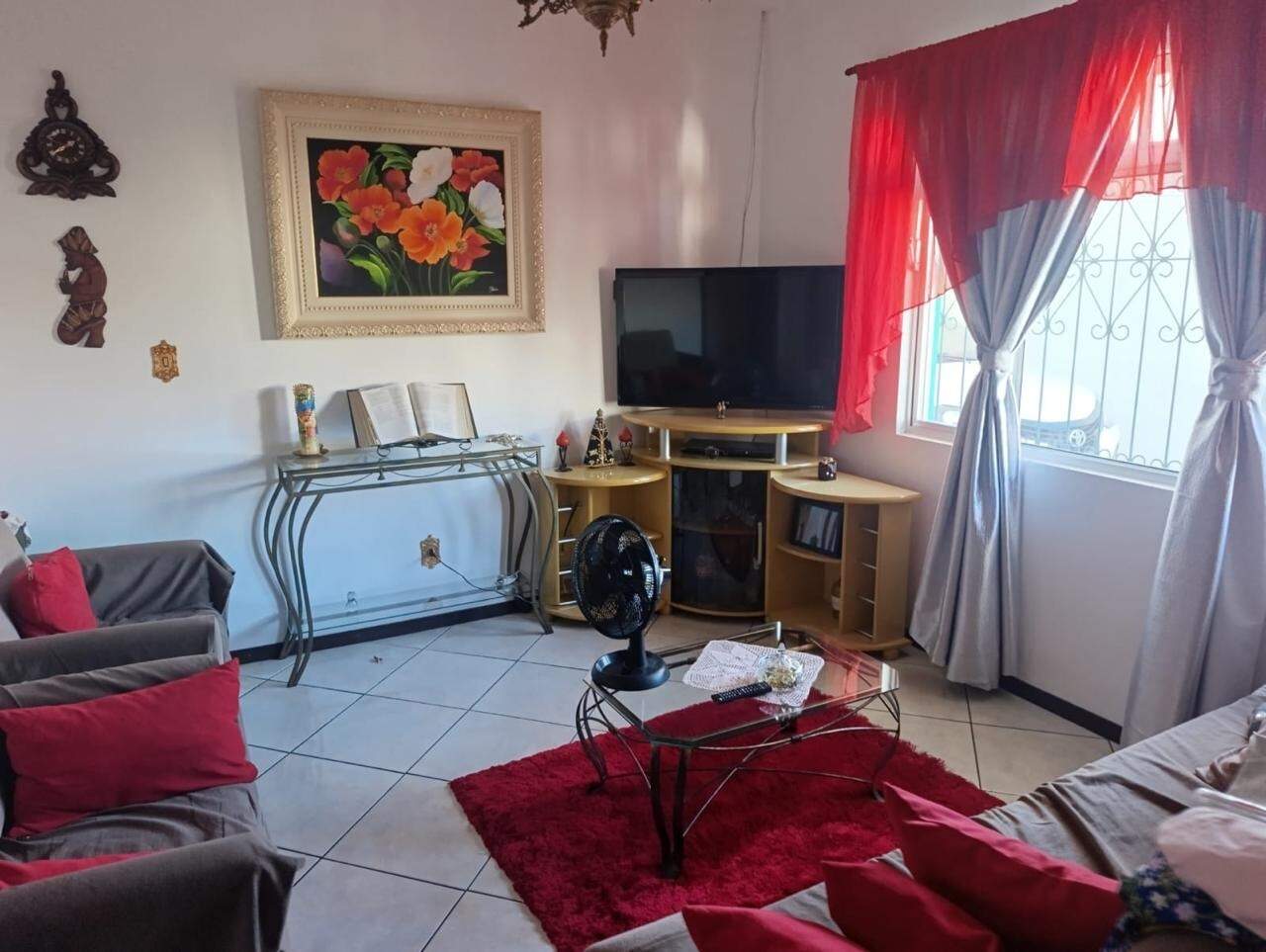 Casa à venda no Ponte do Imaruim: 