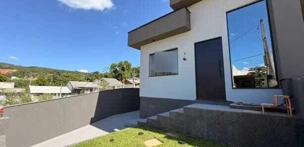 Casa à venda no Alto Aririú: 