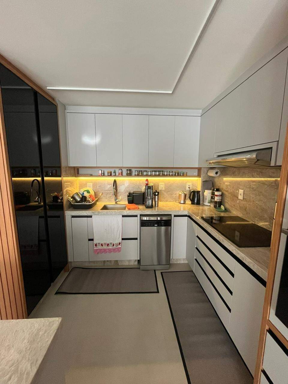 Apartamento à venda no Barreiros: 