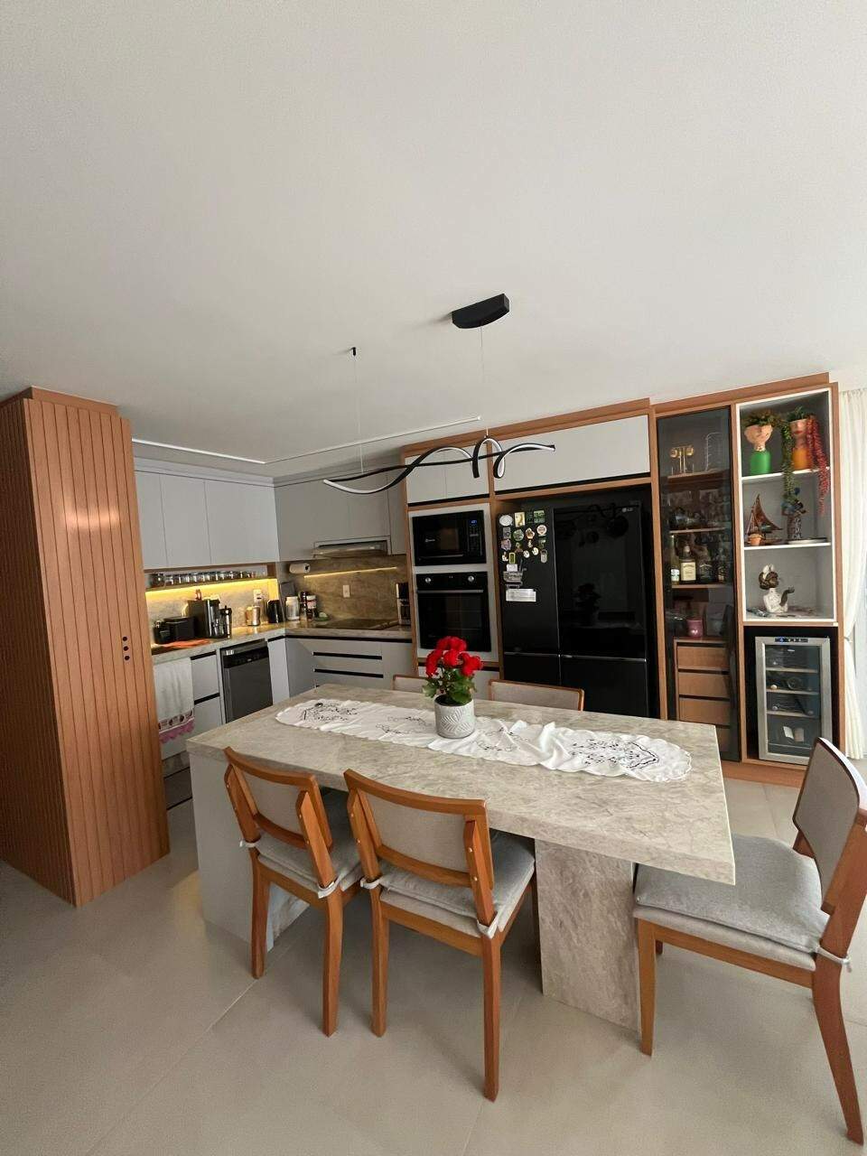 Apartamento à venda no Barreiros: 