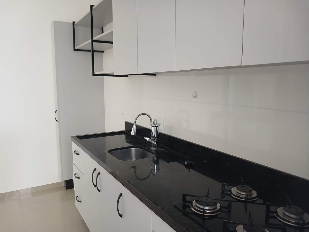 Apartamento para aluguel no Pedra Branca: 