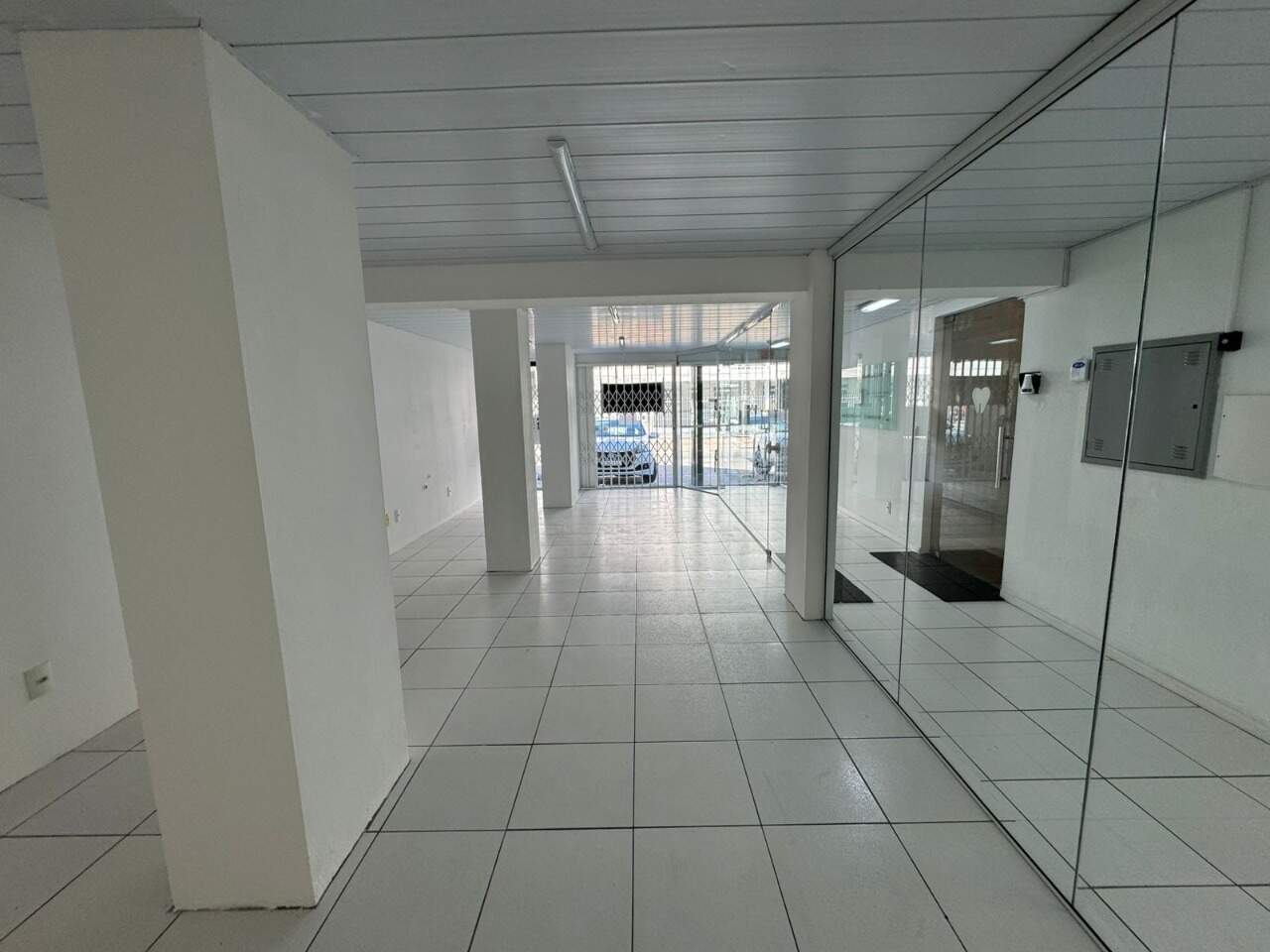 Sala Comercial para aluguel no Kobrasol: 