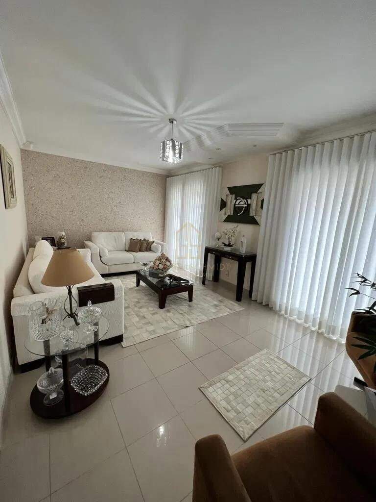 Casa à venda no Barreiros: 