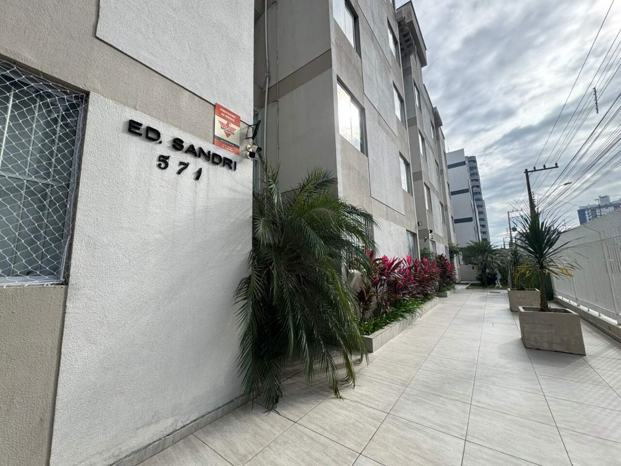 Apartamento para aluguel no Kobrasol: 