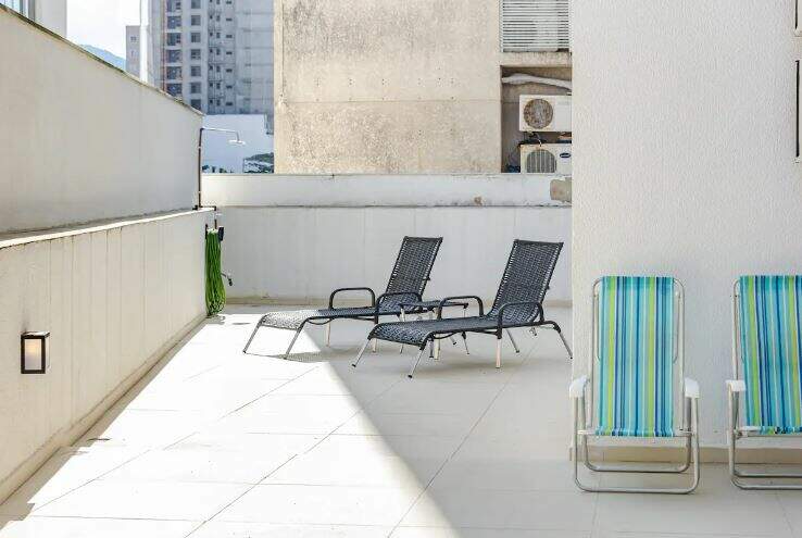 Apartamento à venda no Meia Praia: 