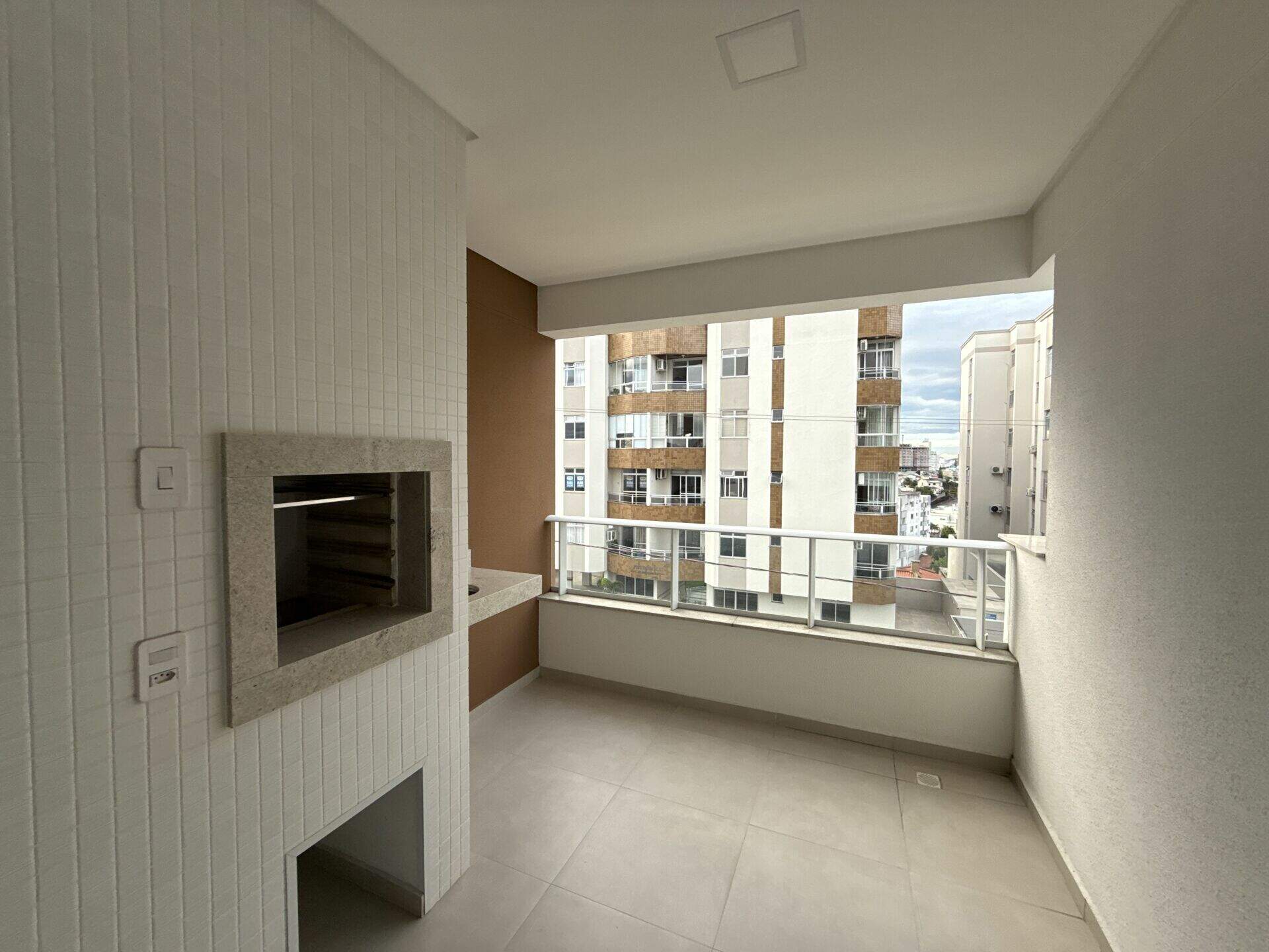Apartamento à venda no Capoeiras: 