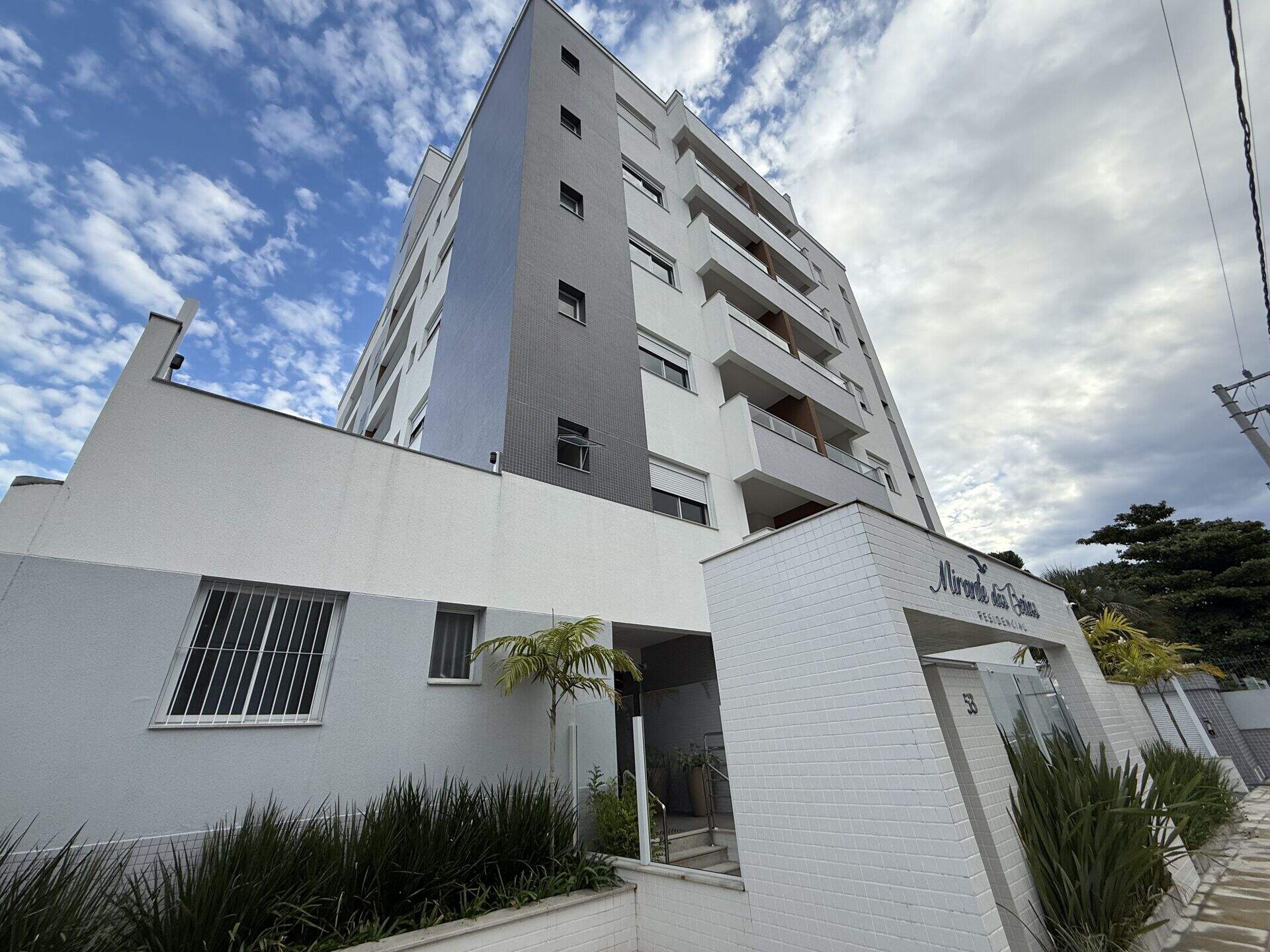Apartamento à venda no Capoeiras: 