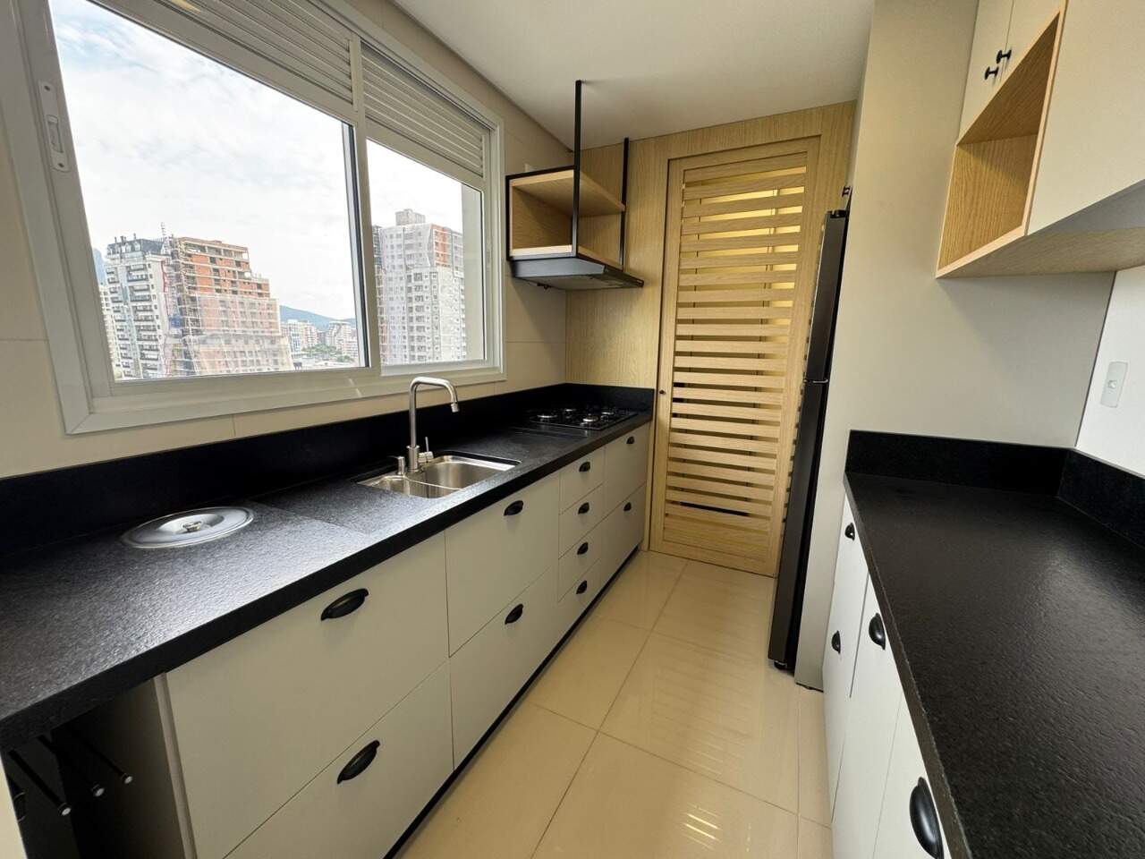 Apartamento para aluguel no Pedra Branca: 