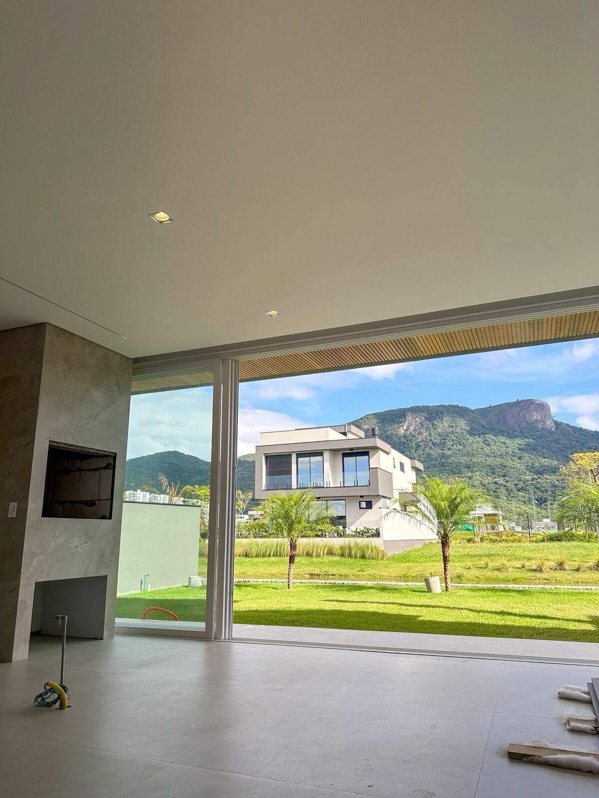 Casa em Condomínio à venda no Pedra Branca: 