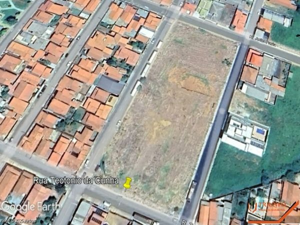 Lote à venda no JK: 