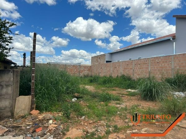 Lote à venda no NOVO HORIZONTE: 