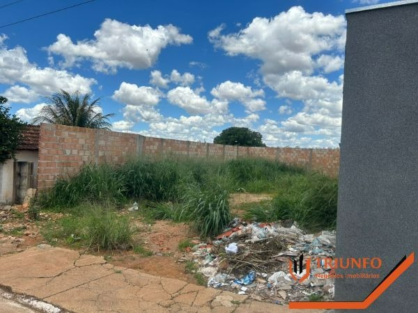 Lote à venda no NOVO HORIZONTE: 