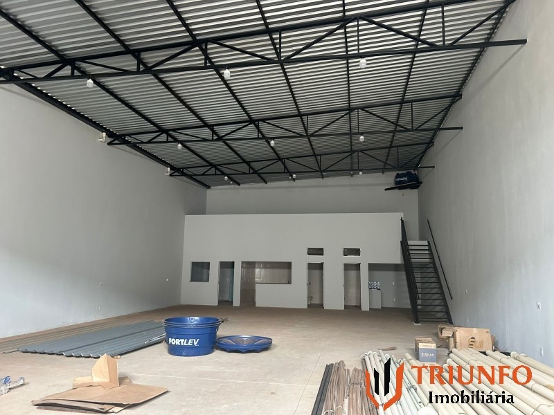 Galpão à venda no Geraldo Nunes: 