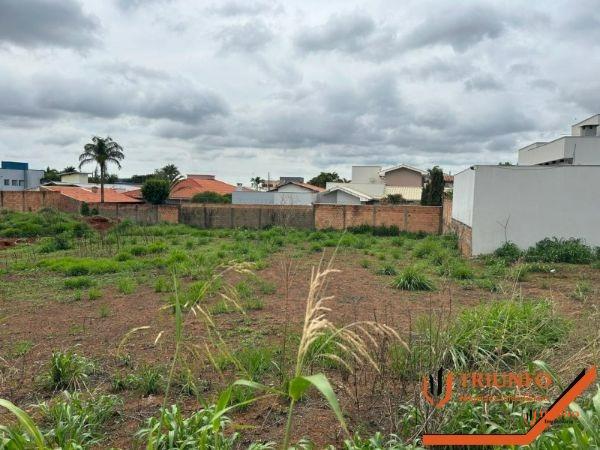 Lote à venda no CENTRO: 