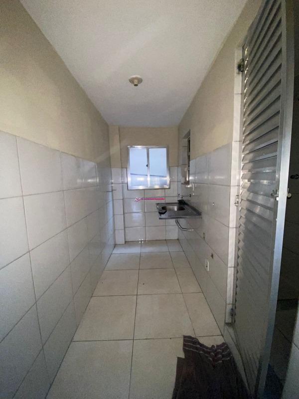 Kitnet para aluguel no Bonsucesso: 