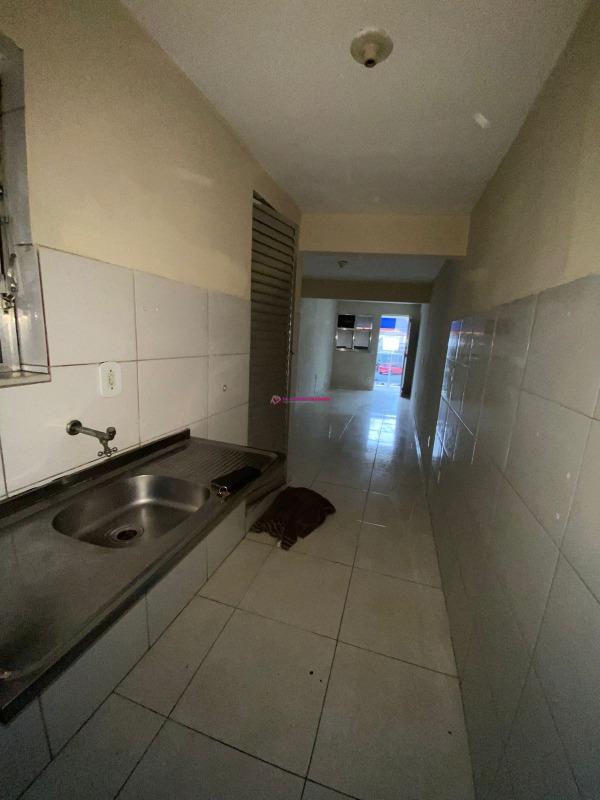 Kitnet para aluguel no Bonsucesso: 