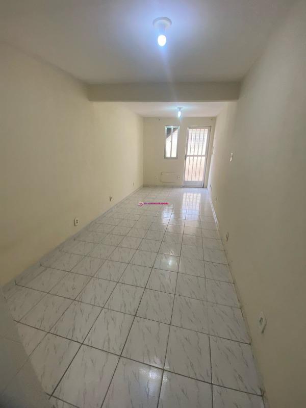 Kitnet para aluguel no Bonsucesso: 