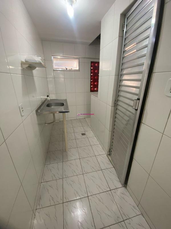 Kitnet para aluguel no Bonsucesso: 