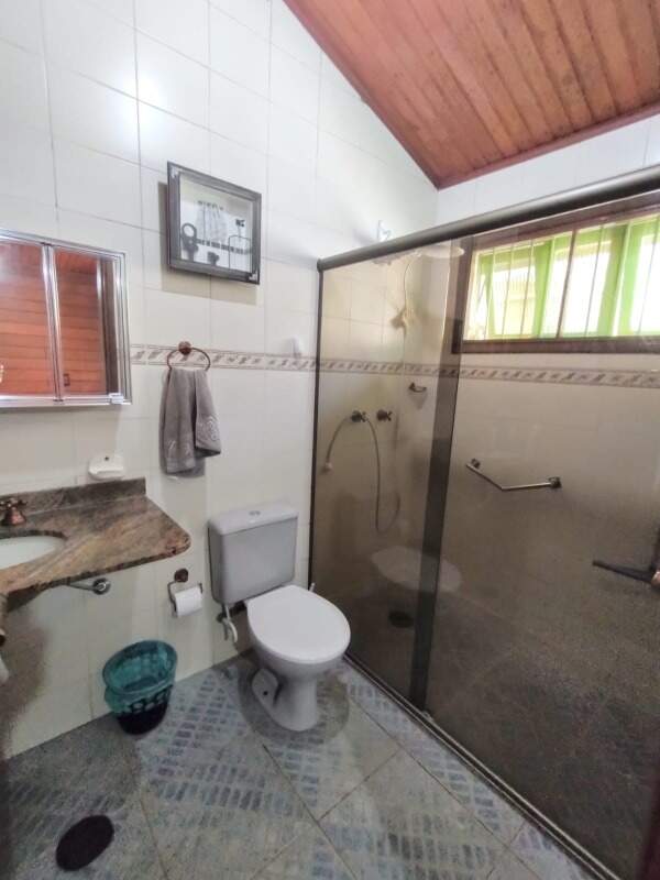 Casa à venda no Jardim Flamboyant III: 