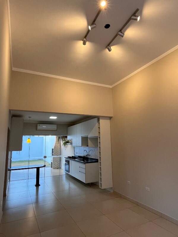 Casa à venda no Portal Ville Azaleia: 