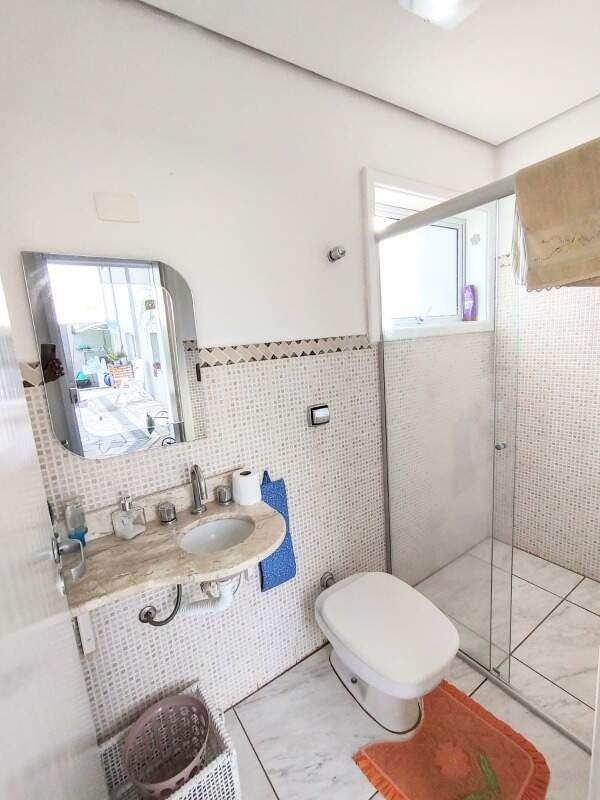 Casa à venda no Portal das Estrelas I: 