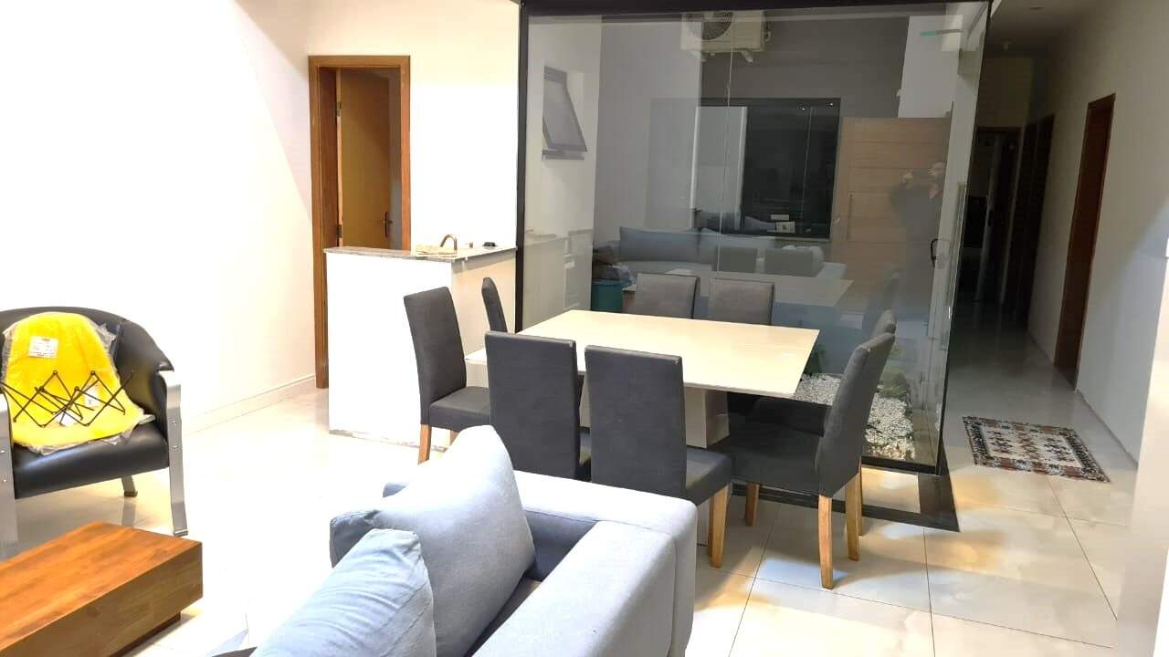 Casa à venda no Portal Ville Jardins: 