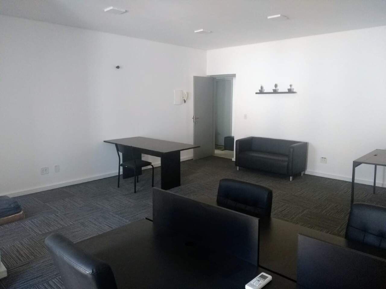 Sala para aluguel no Recanto das Primaveras I: 