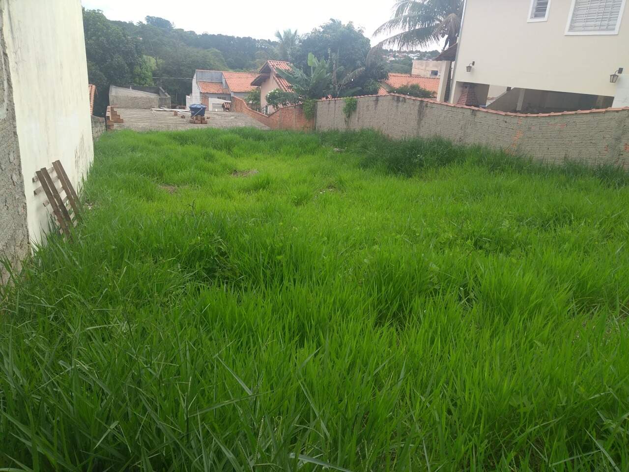 Terreno à venda no Residencial Vicente Laureano: 