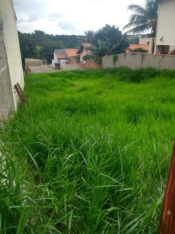 Terreno à venda no Residencial Vicente Laureano: 