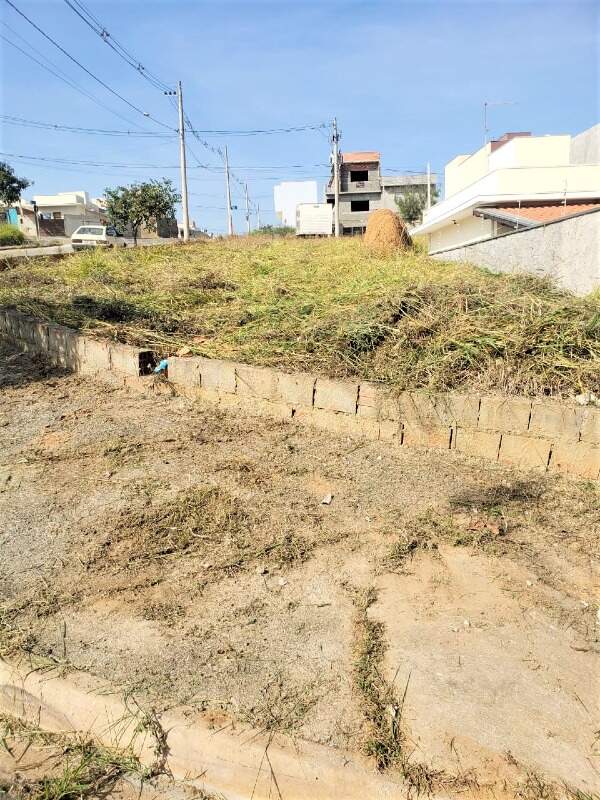 Terreno à venda no Residencial Vitiello: 