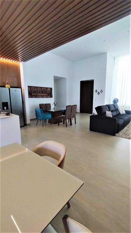 Casa à venda no Portal das Estrelas I: 