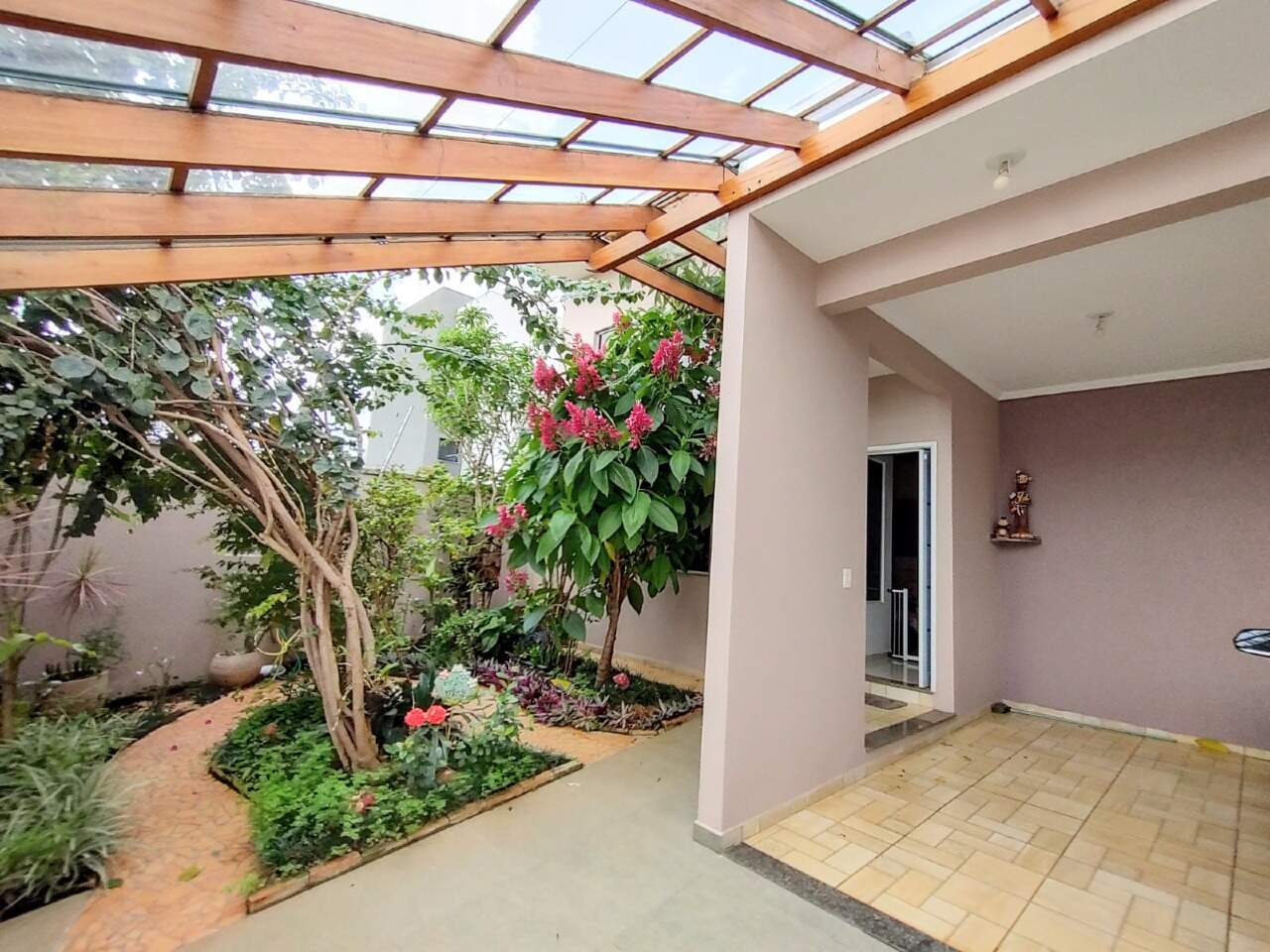 Casa à venda no Recanto das Primaveras I: 