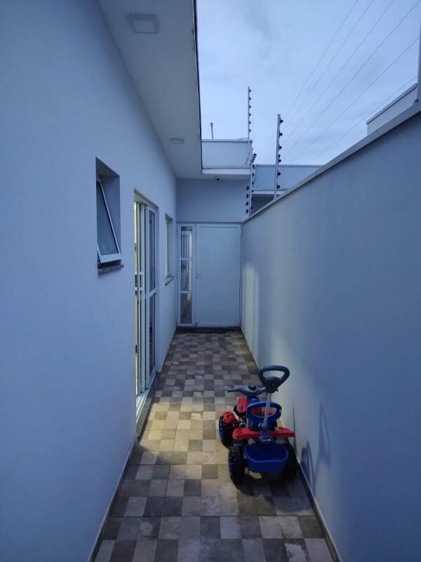 Casa à venda no Portal Ville Azaleia: 