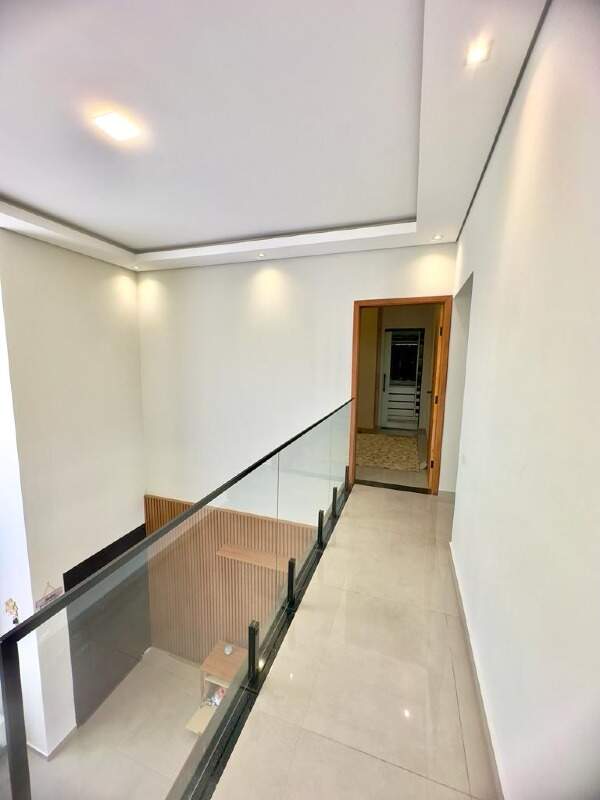 Casa à venda no Portal Ville Jardins: 