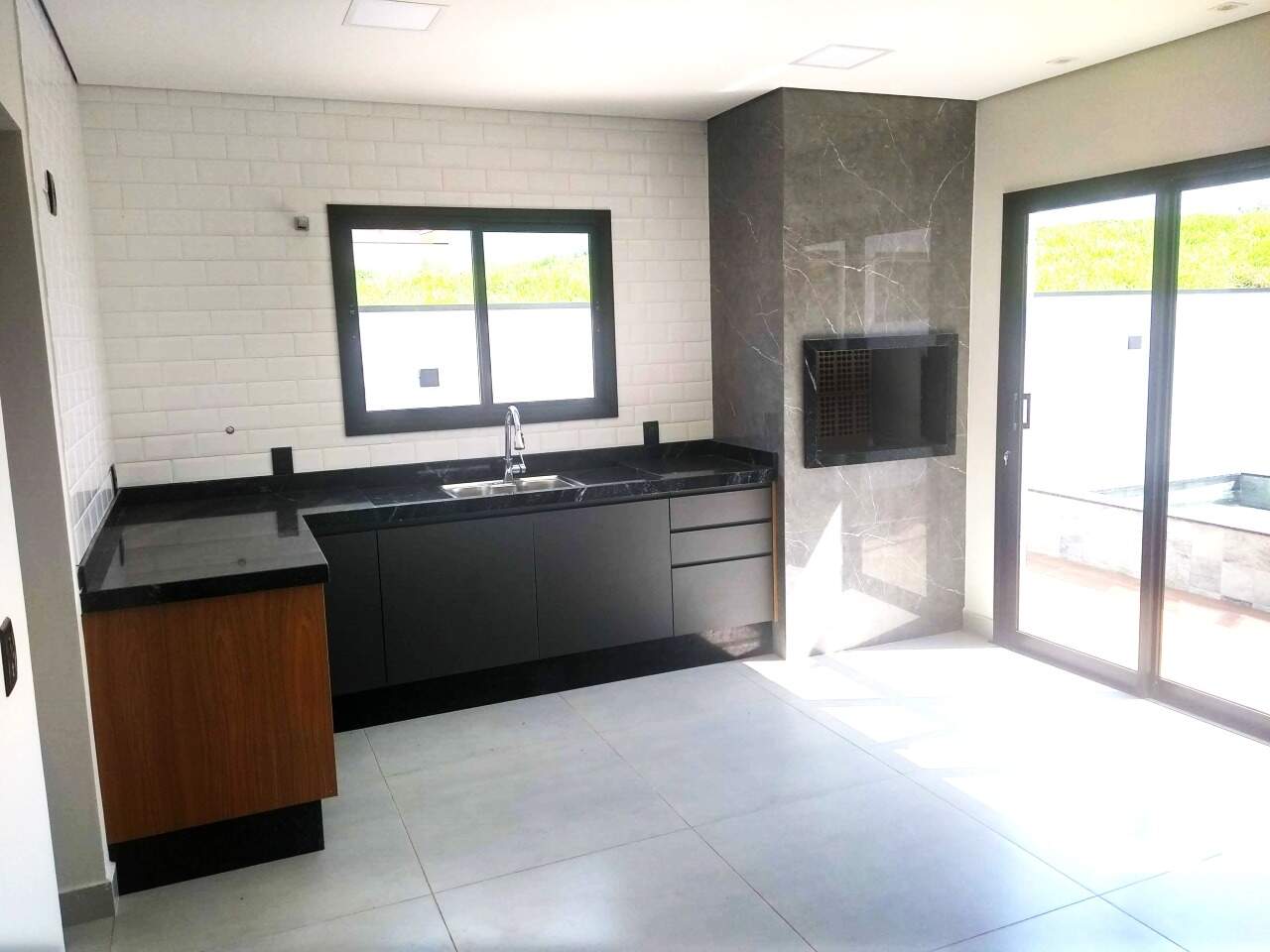 Casa à venda no Portal Ville Jardins: 