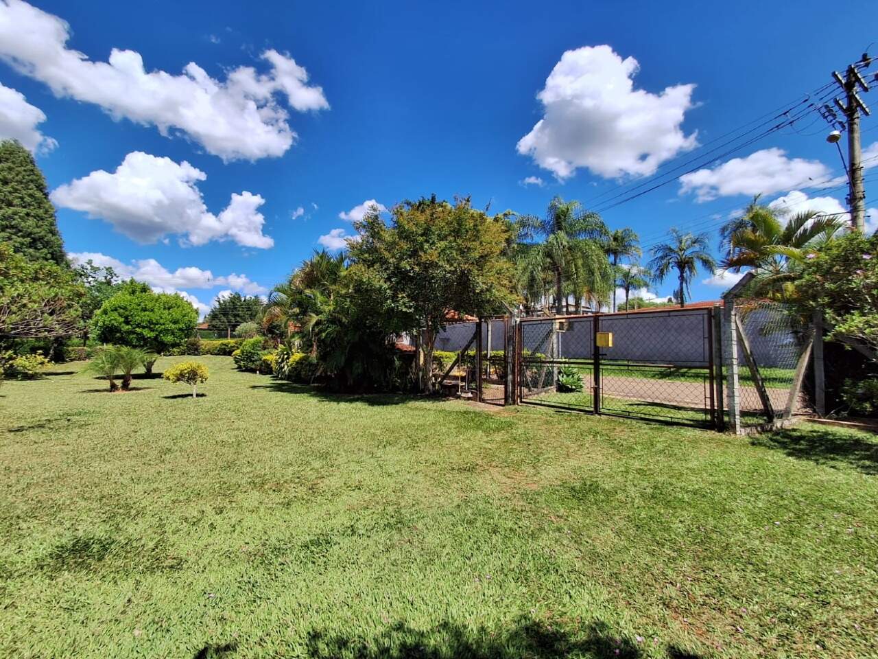 Terreno em condomínio à venda no Vitassay: 