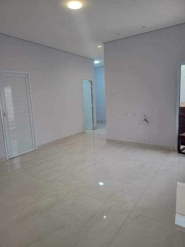 Casa à venda no Portal Ville Jardins: 