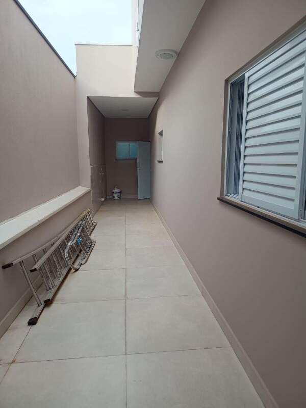 Casa à venda no Portal Ville Jardins: 