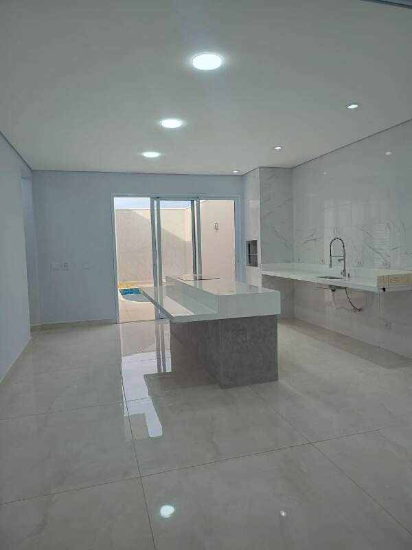 Casa à venda no Portal Ville Jardins: 