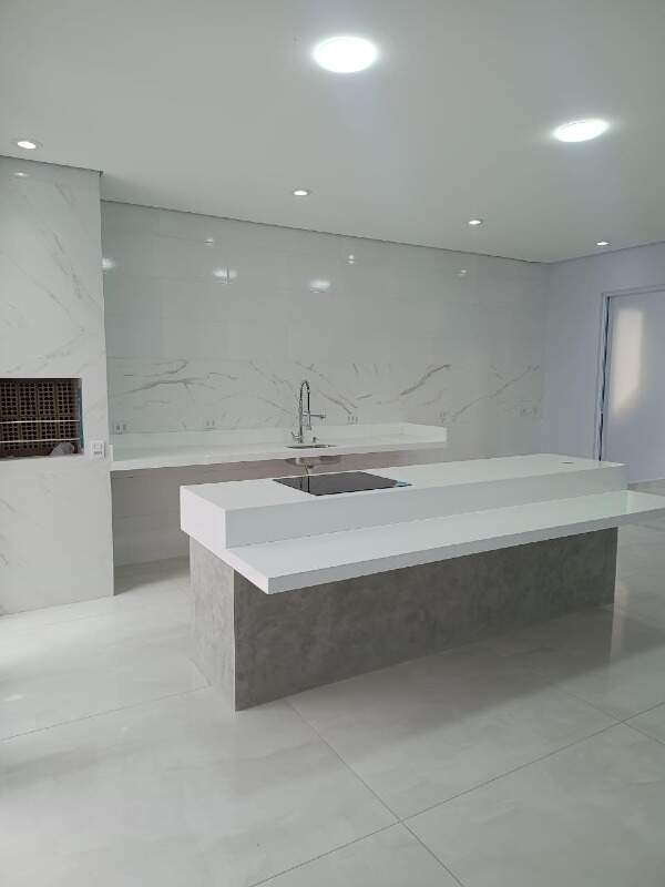 Casa à venda no Portal Ville Jardins: 