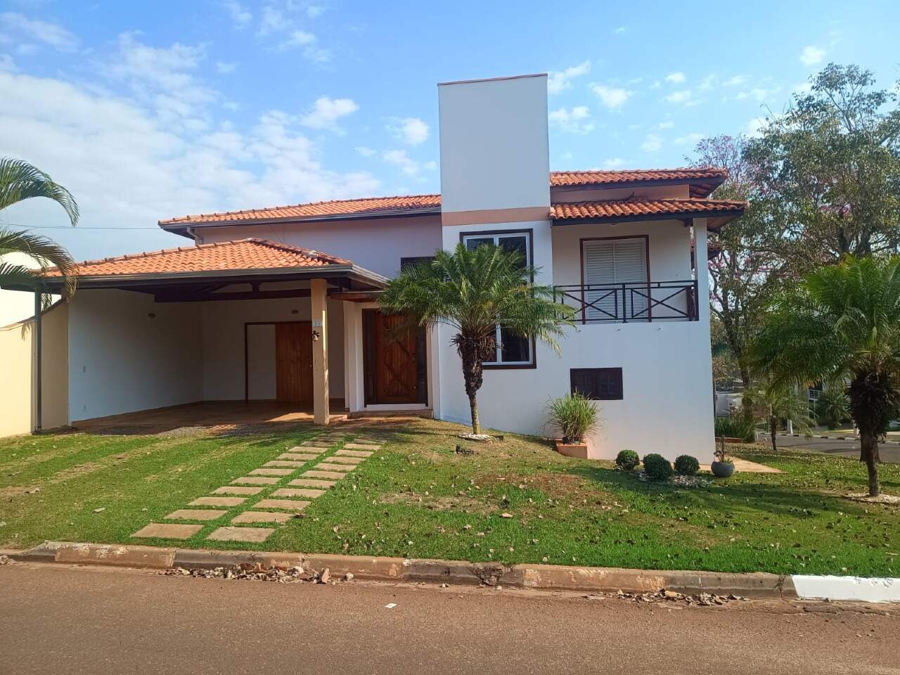 Casa à venda no Flora Ville: 