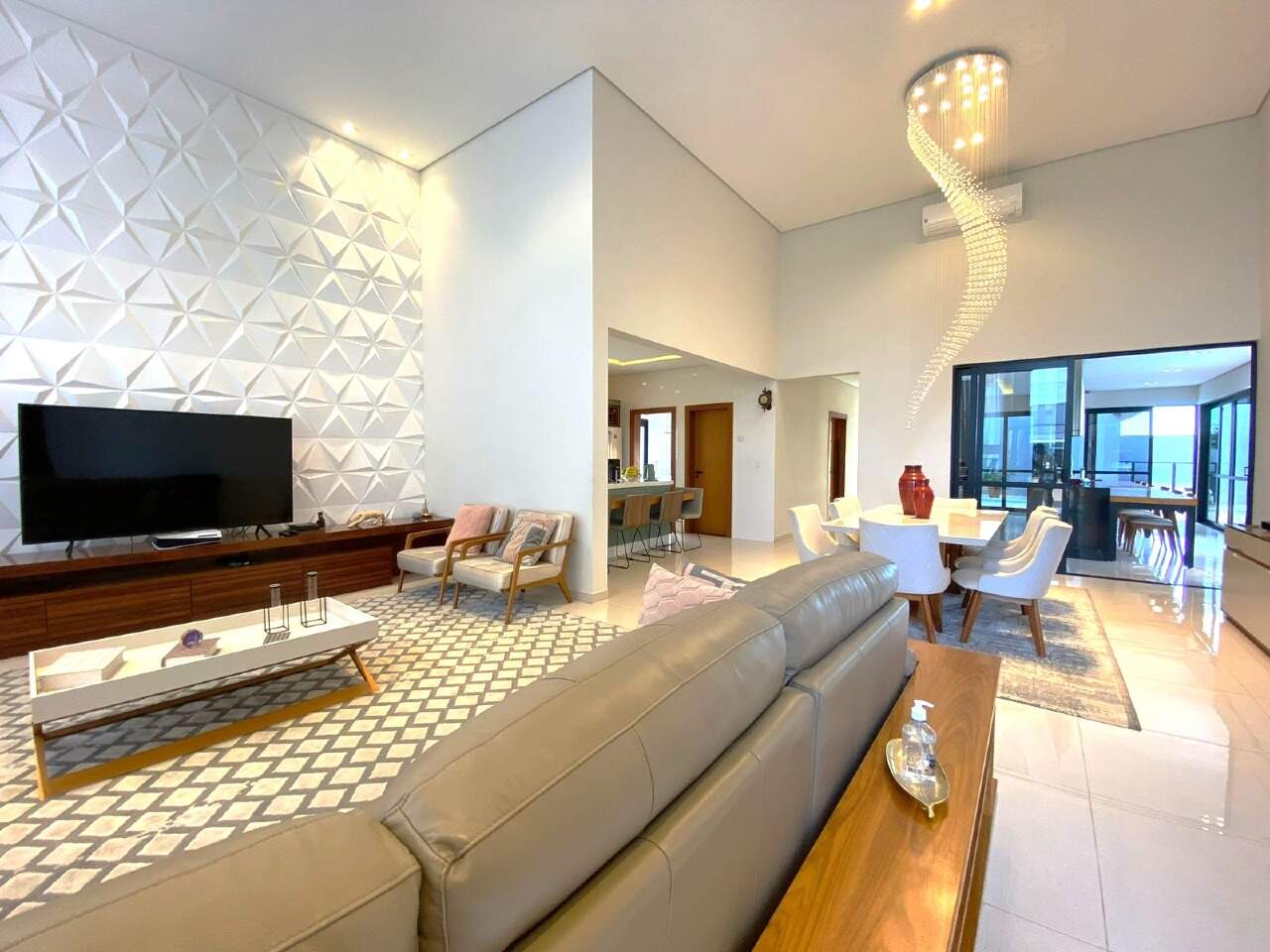 Casa à venda no Flora Ville: 