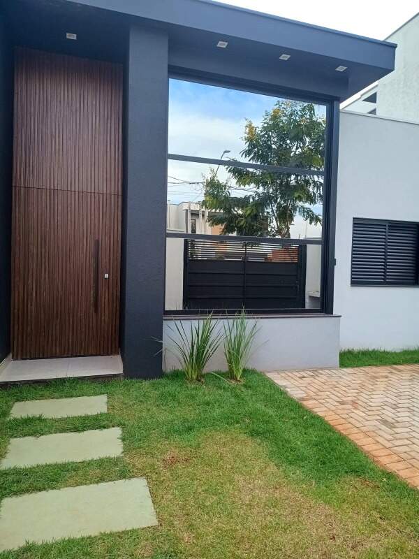 Casa à venda no Portal Ville Jardins: 