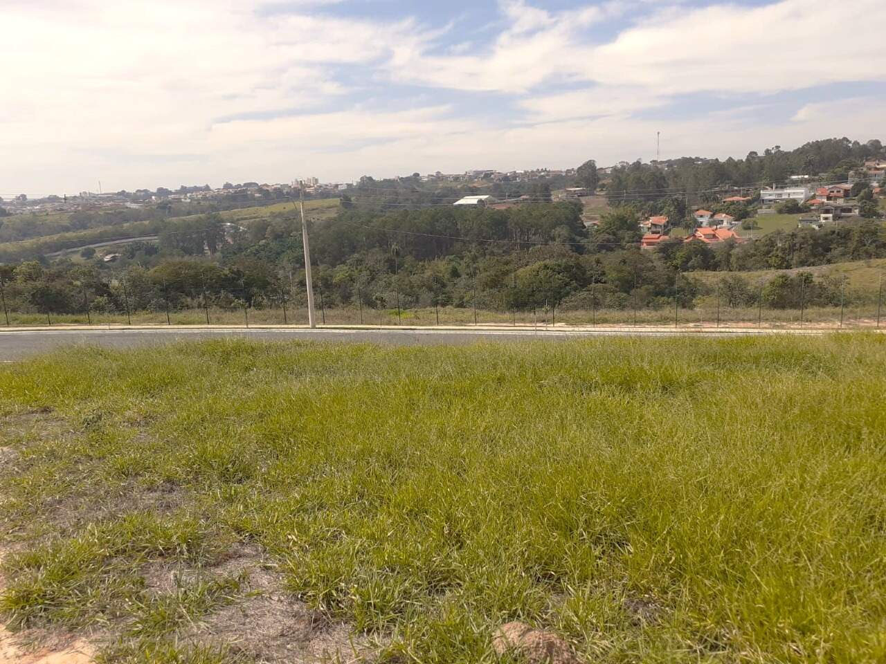 Terreno à venda no Loteamento Reserva dos Ipês: 