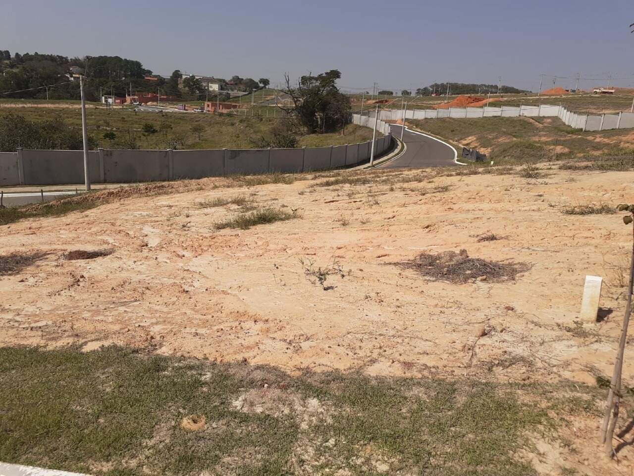 Terreno à venda no Loteamento Reserva dos Ipês: 
